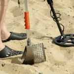 sand scoop detecting